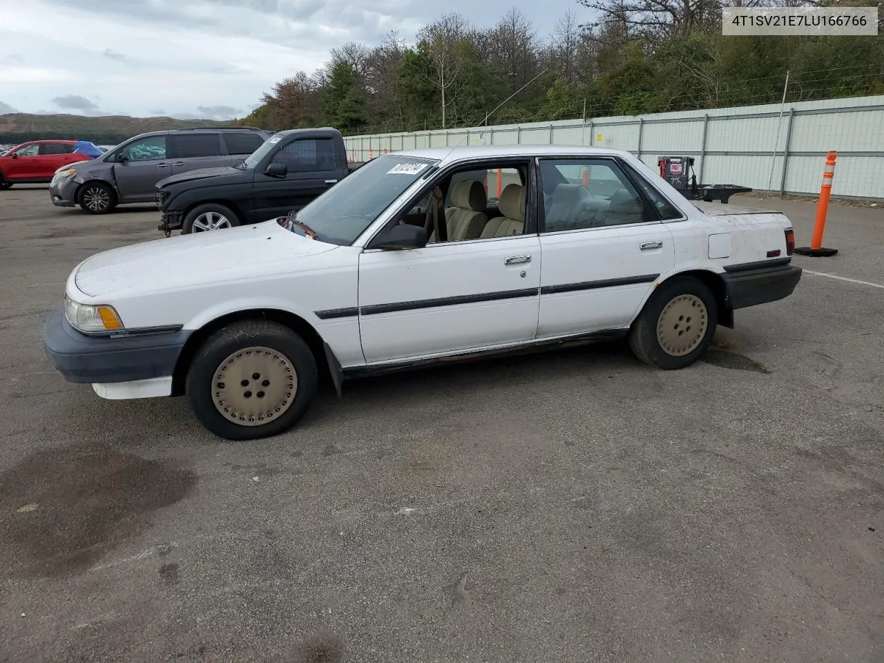 1990 Toyota Camry Dlx VIN: 4T1SV21E7LU166766 Lot: 70127214