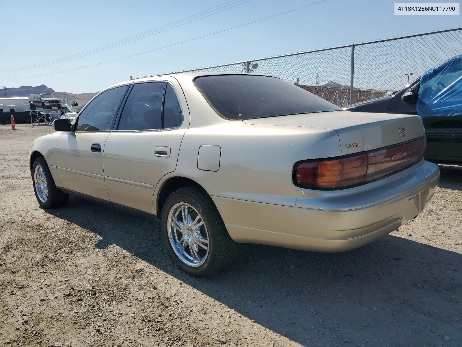 4T1SK12E6NU117790 1992 Toyota Camry Le