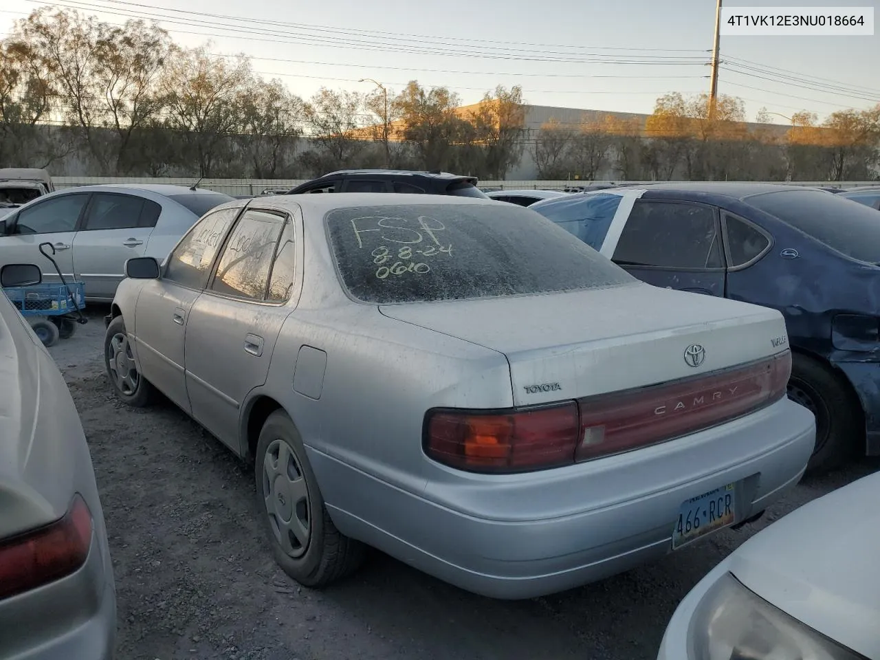 1992 Toyota Camry Le VIN: 4T1VK12E3NU018664 Lot: 67193664