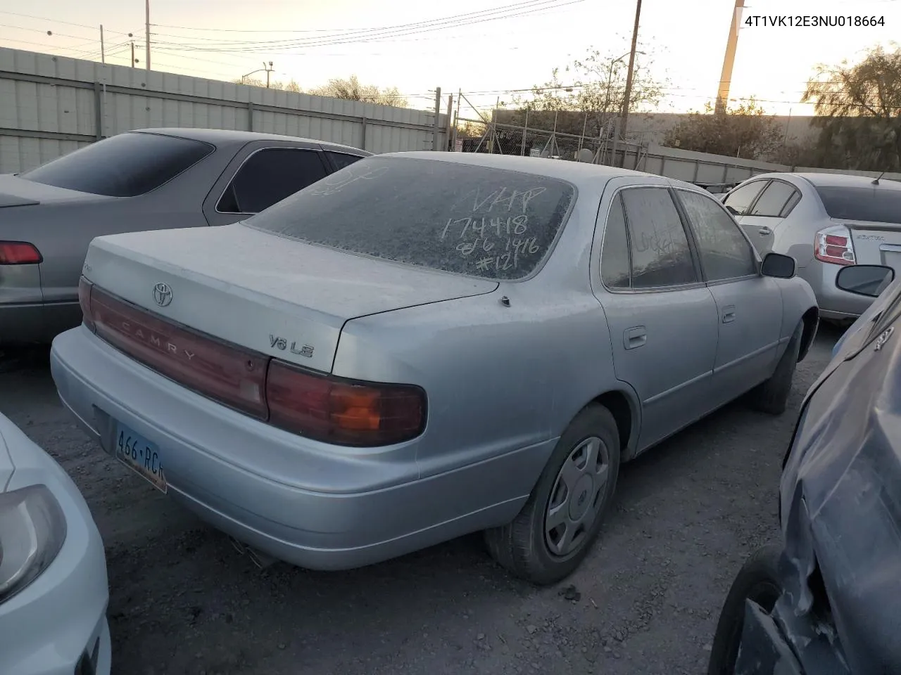 1992 Toyota Camry Le VIN: 4T1VK12E3NU018664 Lot: 67193664