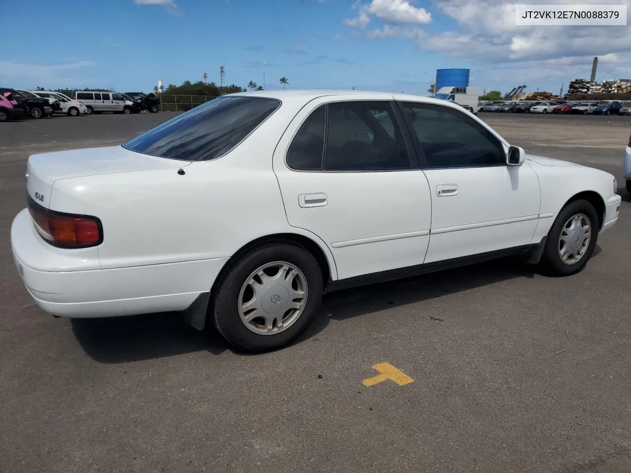 1992 Toyota Camry Le VIN: JT2VK12E7N0088379 Lot: 73439264