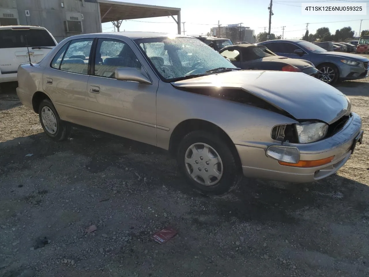 1992 Toyota Camry Le VIN: 4T1SK12E6NU059325 Lot: 80712404