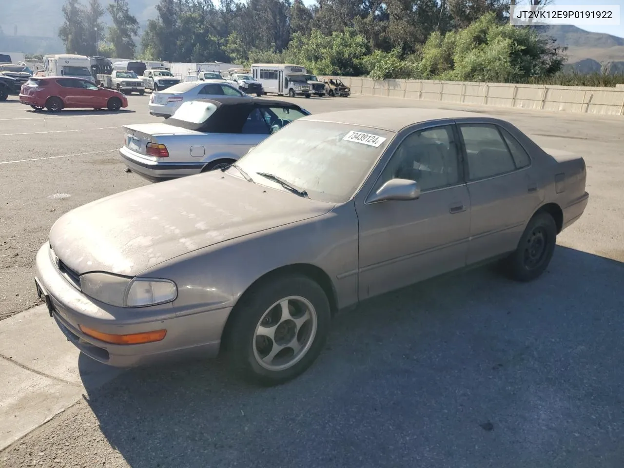 1993 Toyota Camry Le VIN: JT2VK12E9P0191922 Lot: 73439124