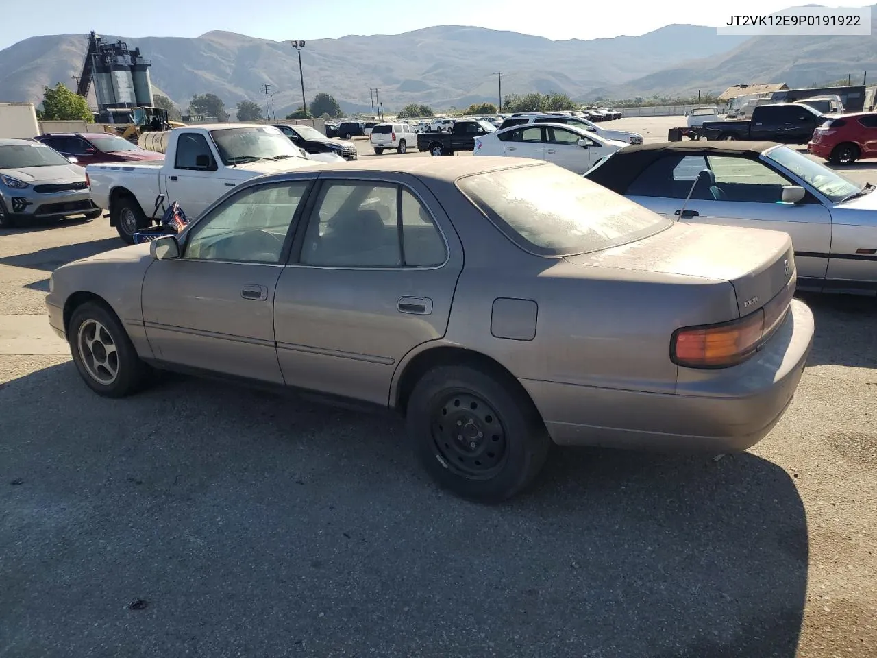 1993 Toyota Camry Le VIN: JT2VK12E9P0191922 Lot: 73439124