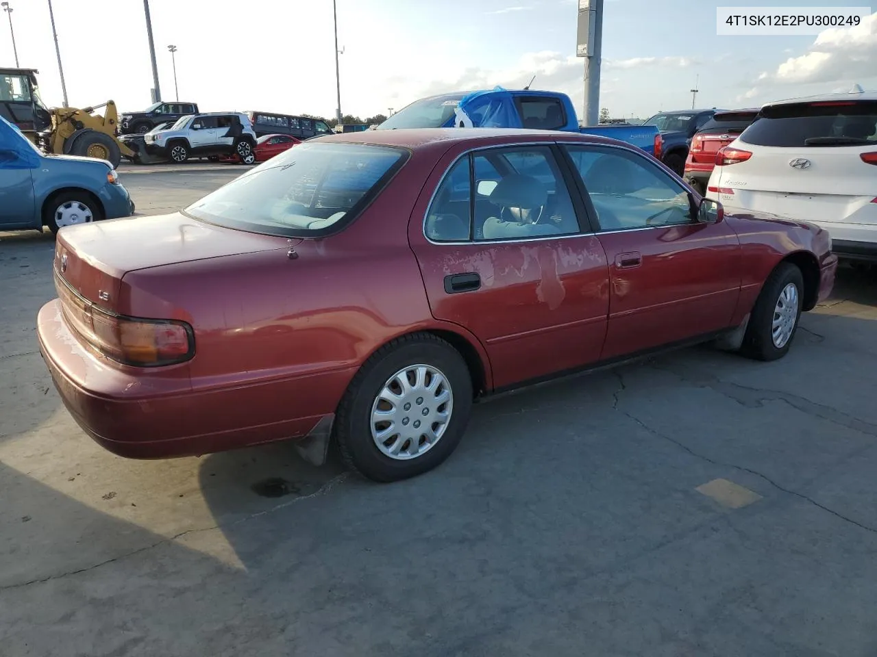 1993 Toyota Camry Le VIN: 4T1SK12E2PU300249 Lot: 75087864