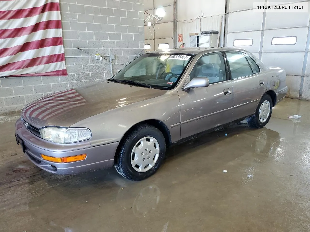 1994 Toyota Camry Le VIN: 4T1SK12E0RU412101 Lot: 68535404