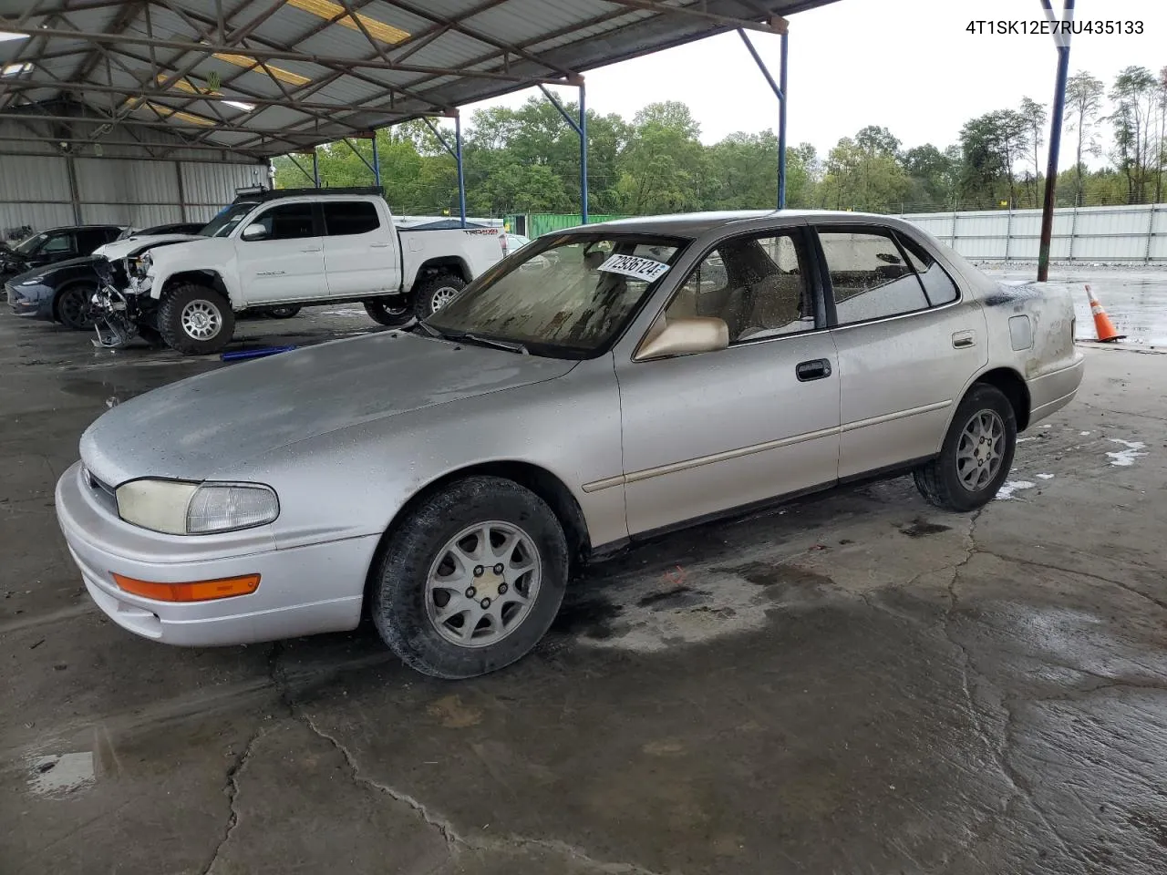 1994 Toyota Camry Le VIN: 4T1SK12E7RU435133 Lot: 72936124