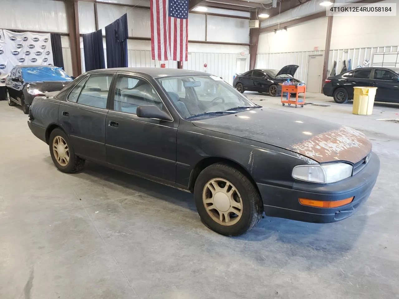 1994 Toyota Camry Le VIN: 4T1GK12E4RU058184 Lot: 74695384