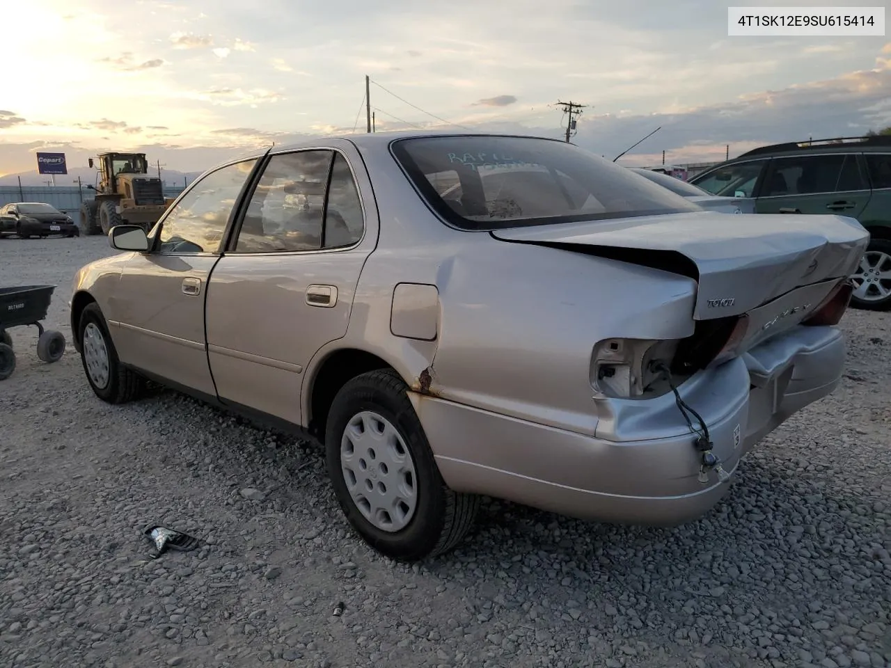 1995 Toyota Camry Le VIN: 4T1SK12E9SU615414 Lot: 70793414