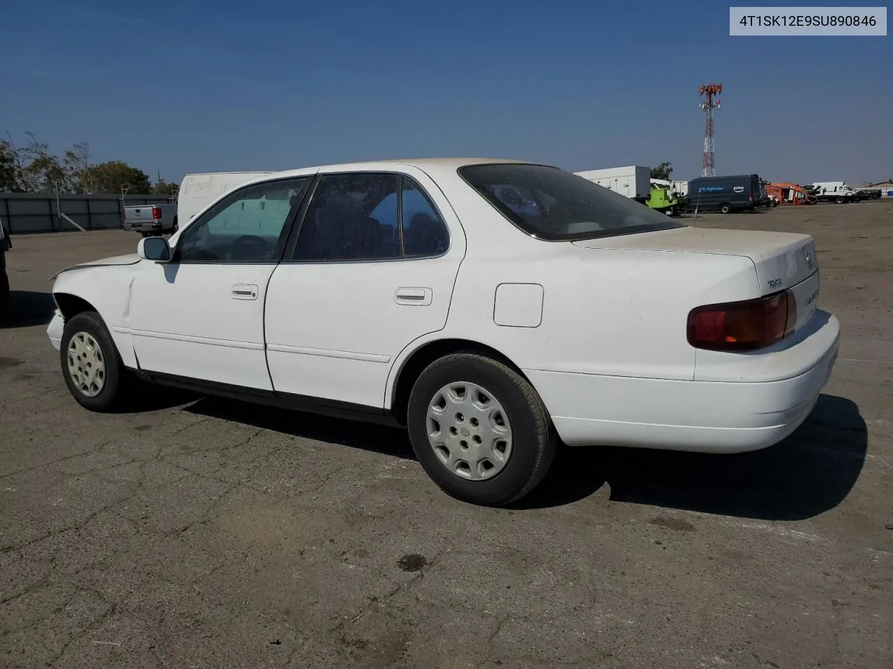 1995 Toyota Camry Le VIN: 4T1SK12E9SU890846 Lot: 75946924