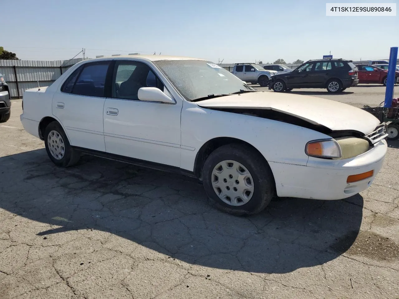 1995 Toyota Camry Le VIN: 4T1SK12E9SU890846 Lot: 75946924