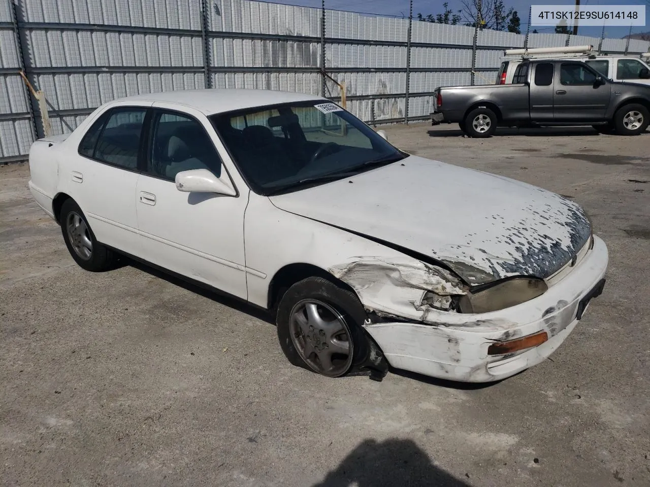 1995 Toyota Camry Le VIN: 4T1SK12E9SU614148 Lot: 79503594