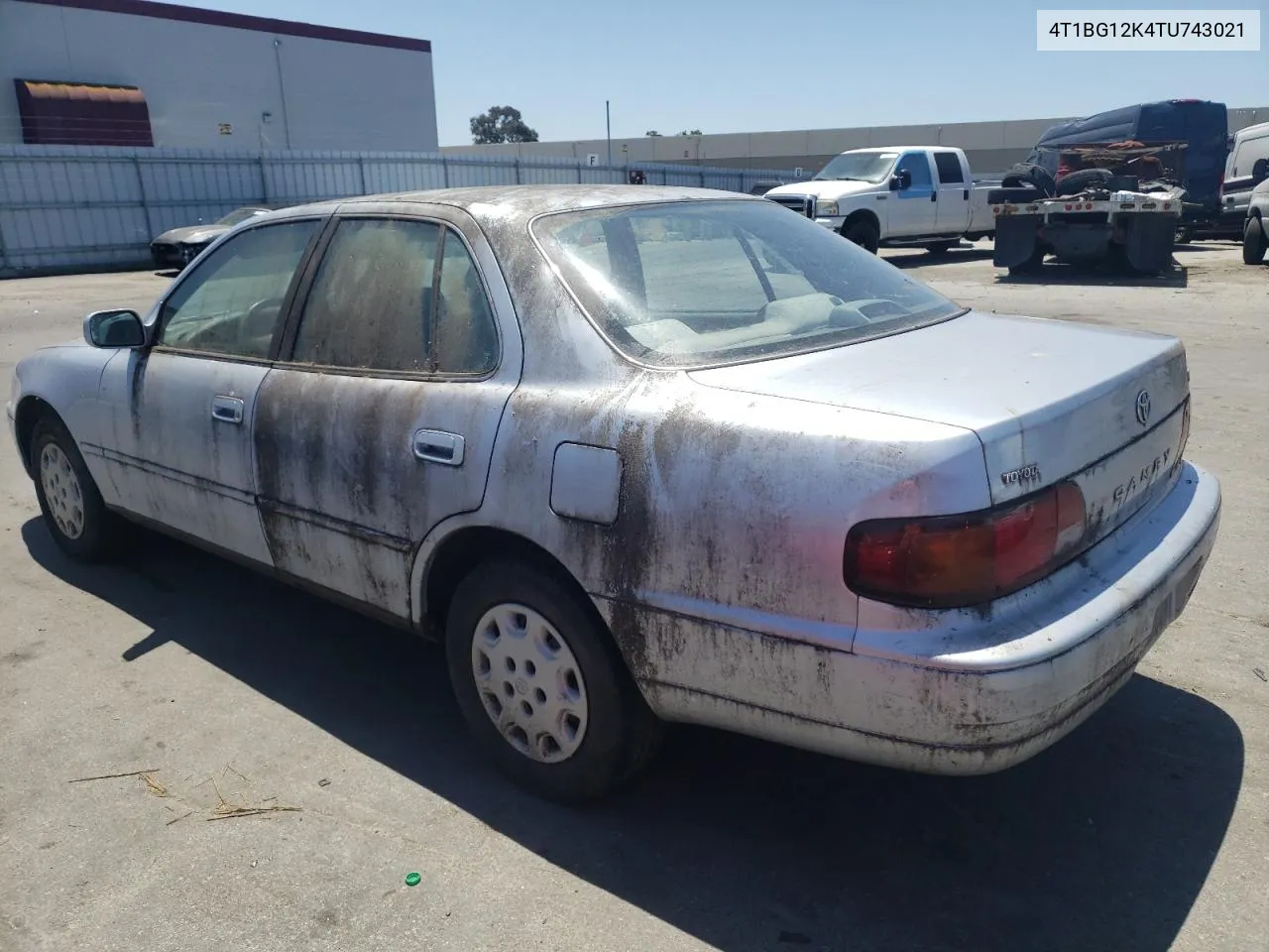 1996 Toyota Camry Dx VIN: 4T1BG12K4TU743021 Lot: 56873214