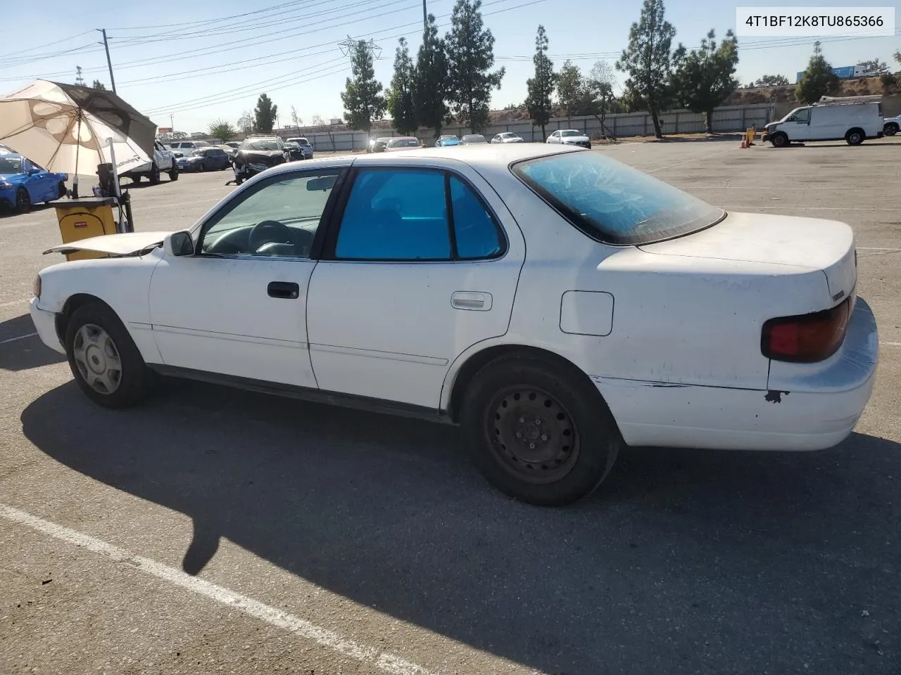 4T1BF12K8TU865366 1996 Toyota Camry Le