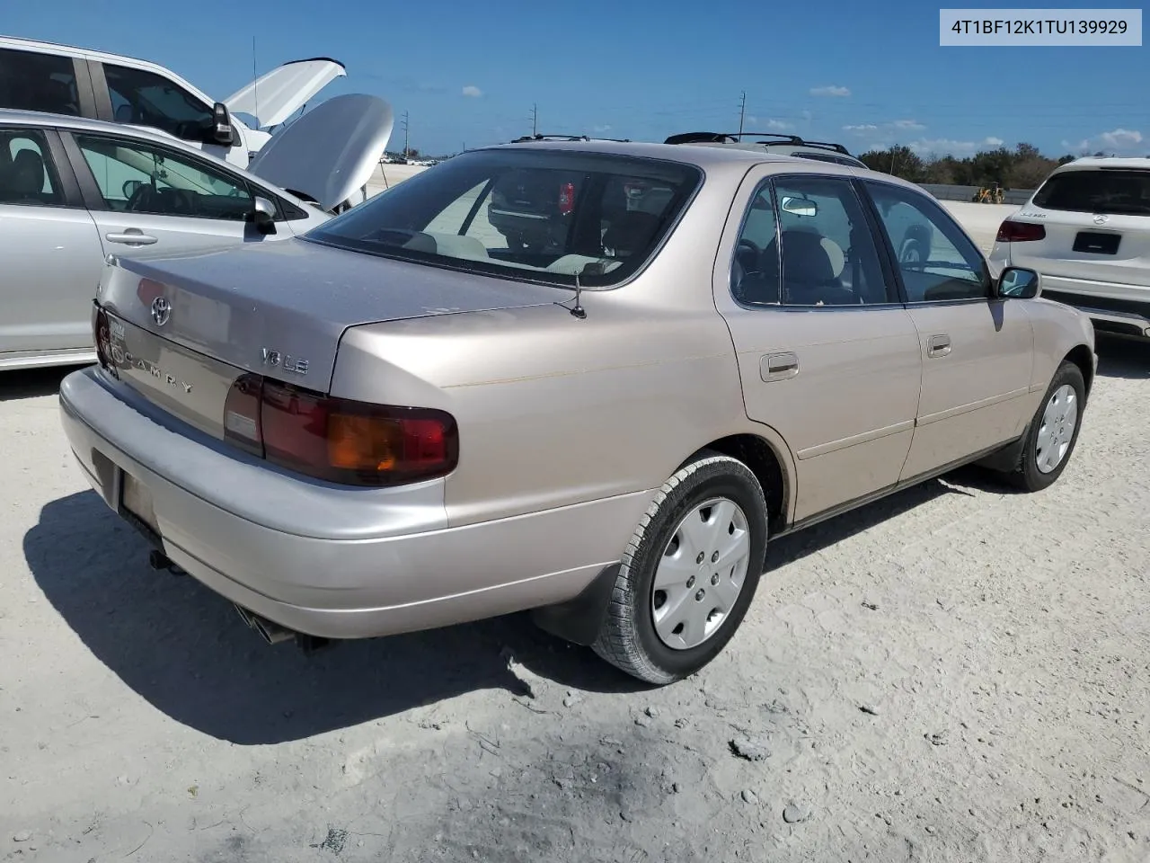 1996 Toyota Camry Le VIN: 4T1BF12K1TU139929 Lot: 77194604