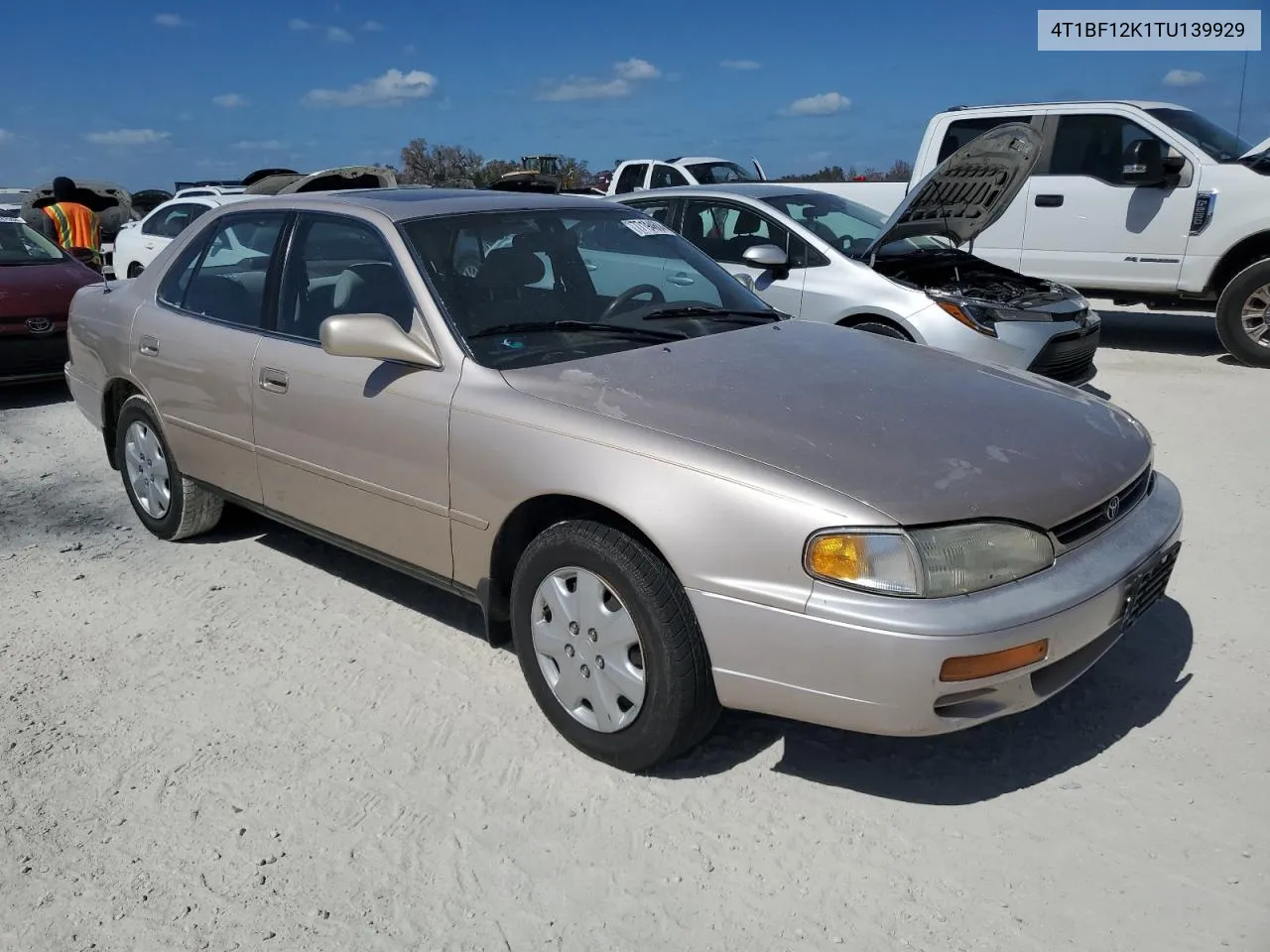 1996 Toyota Camry Le VIN: 4T1BF12K1TU139929 Lot: 77194604