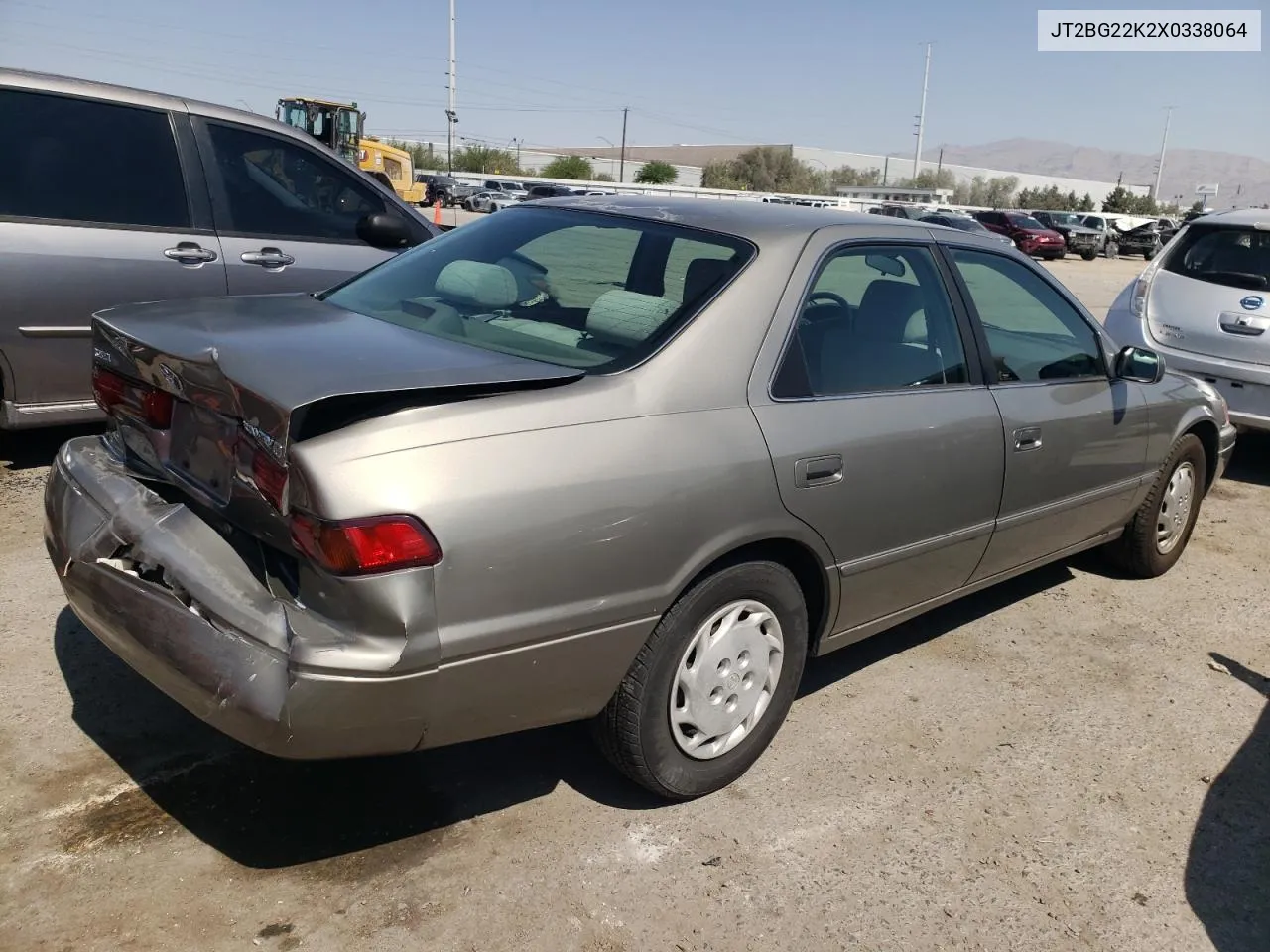 1999 Toyota Camry Le VIN: JT2BG22K2X0338064 Lot: 58110254