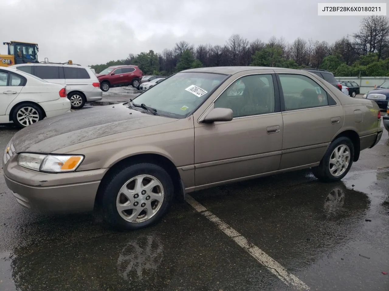 1999 Toyota Camry Le VIN: JT2BF28K6X0180211 Lot: 62667224