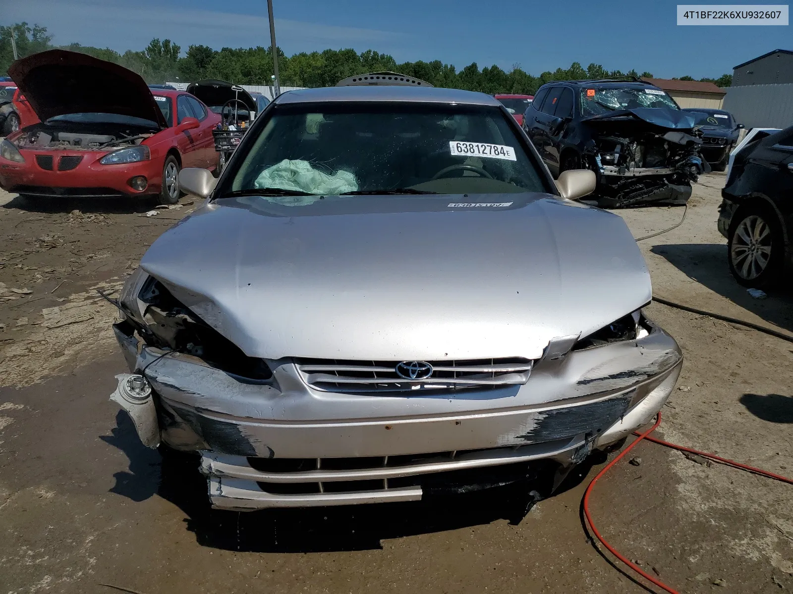 1999 Toyota Camry Le VIN: 4T1BF22K6XU932607 Lot: 63812784