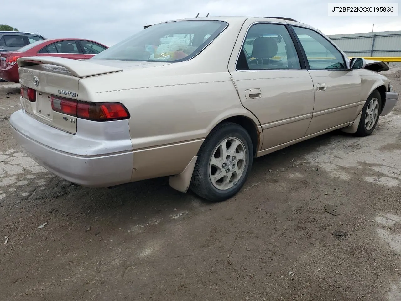 1999 Toyota Camry Le VIN: JT2BF22KXX0195836 Lot: 66933214