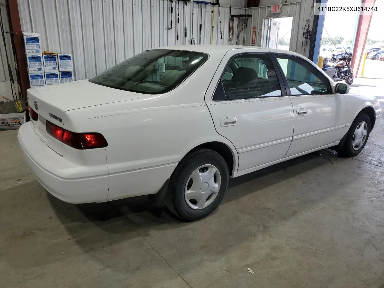 1999 Toyota Camry Ce VIN: 4T1BG22K5XU614748 Lot: 69206104