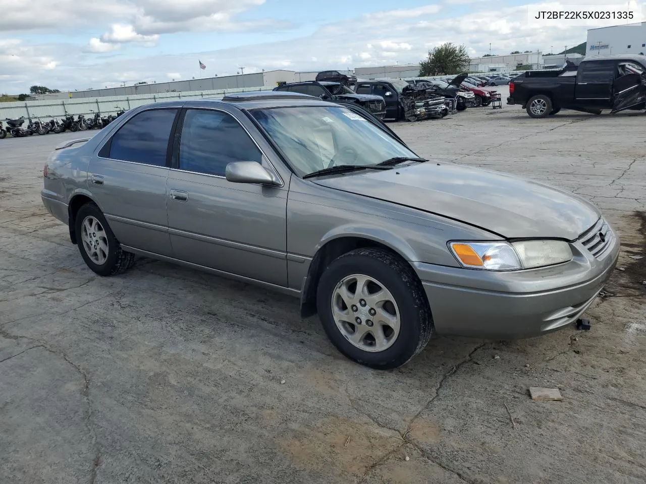 1999 Toyota Camry Le VIN: JT2BF22K5X0231335 Lot: 72014534