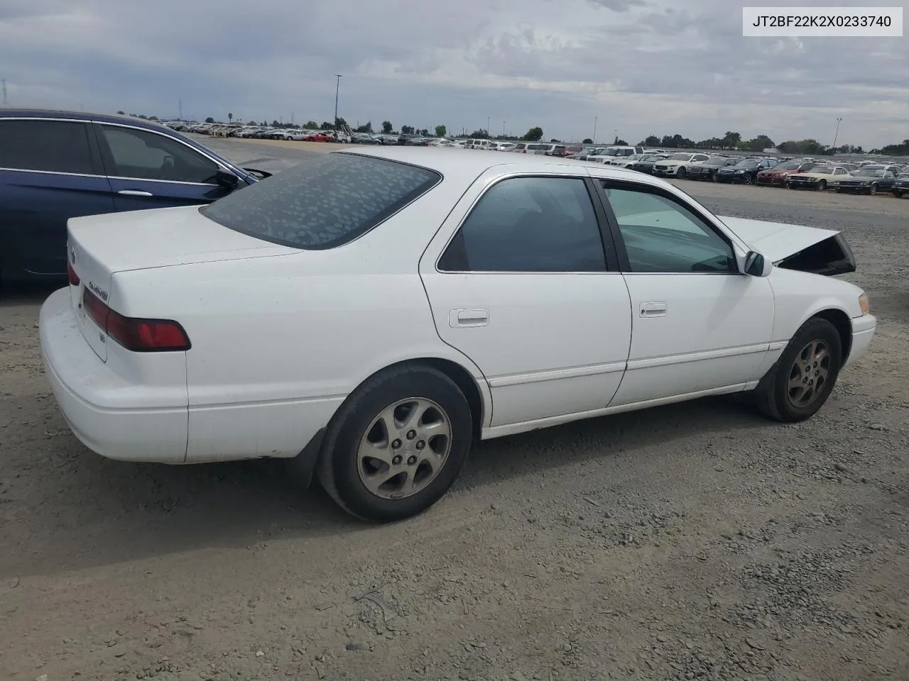 1999 Toyota Camry Le VIN: JT2BF22K2X0233740 Lot: 72253044