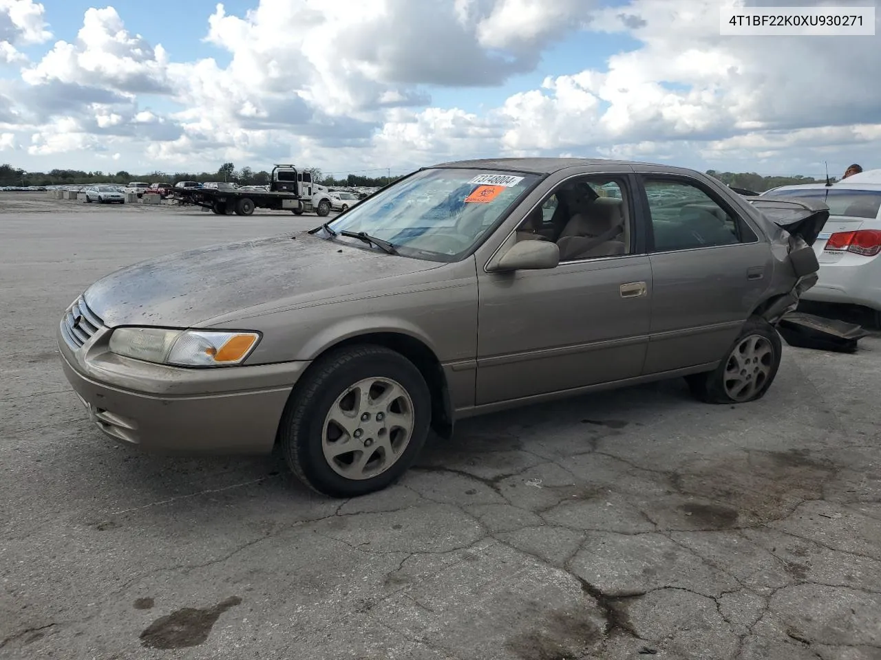 1999 Toyota Camry Le VIN: 4T1BF22K0XU930271 Lot: 73748004