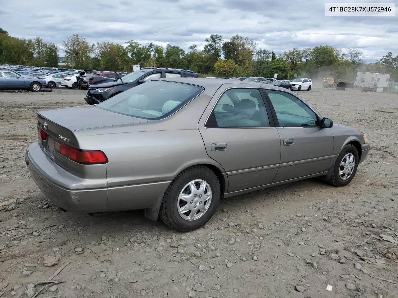 1999 Toyota Camry Ce VIN: 4T1BG28K7XU572946 Lot: 74266514