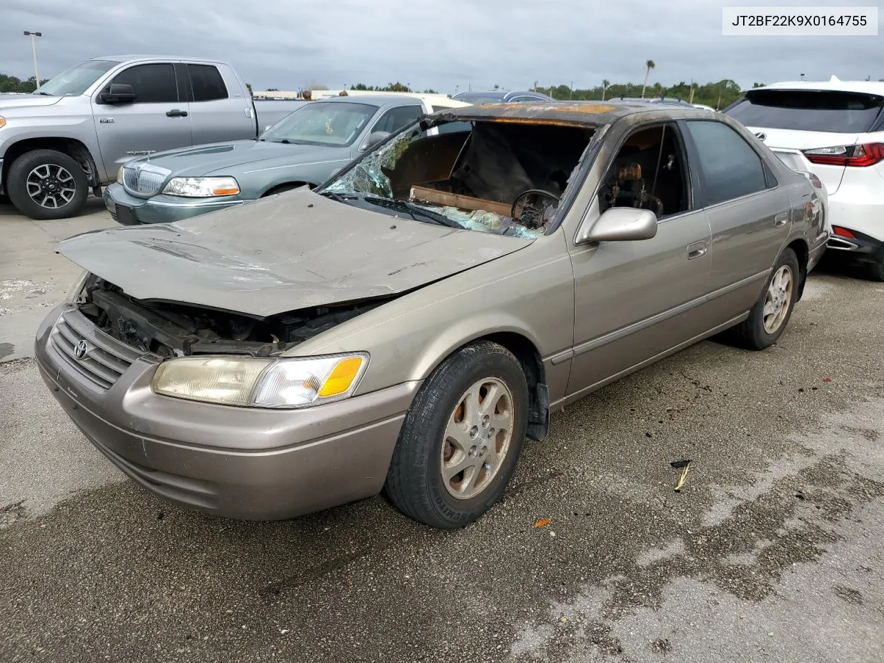 1999 Toyota Camry Le VIN: JT2BF22K9X0164755 Lot: 74276114