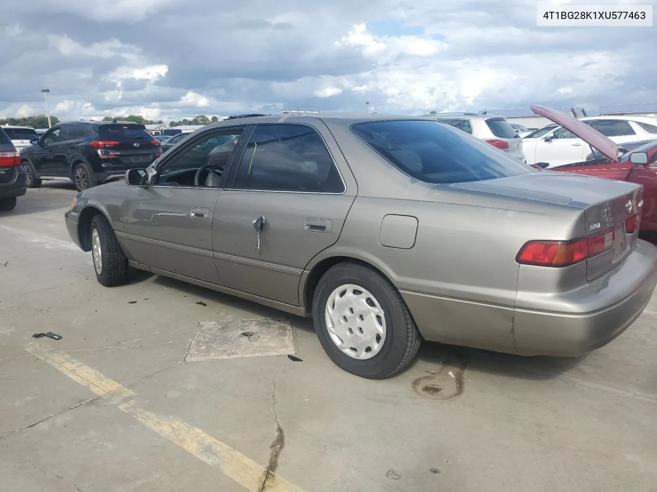 1999 Toyota Camry Ce VIN: 4T1BG28K1XU577463 Lot: 74301404