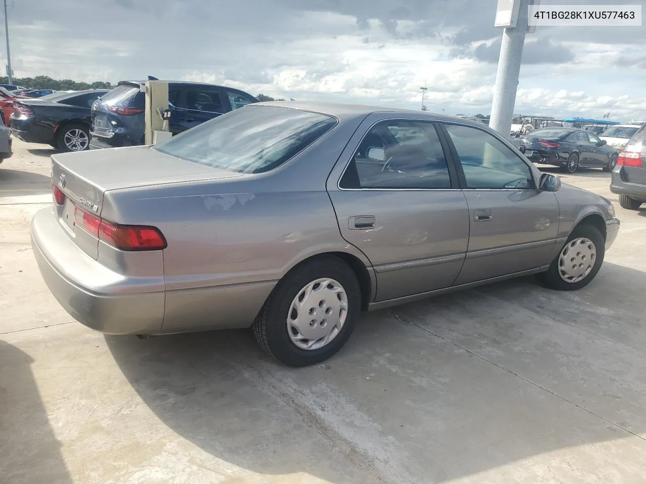 1999 Toyota Camry Ce VIN: 4T1BG28K1XU577463 Lot: 74301404