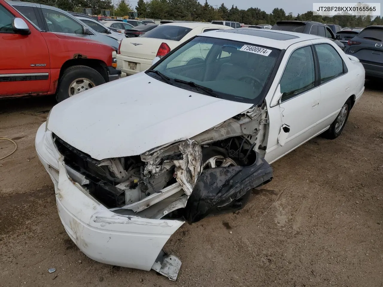 1999 Toyota Camry Le VIN: JT2BF28KXX0165565 Lot: 75600974