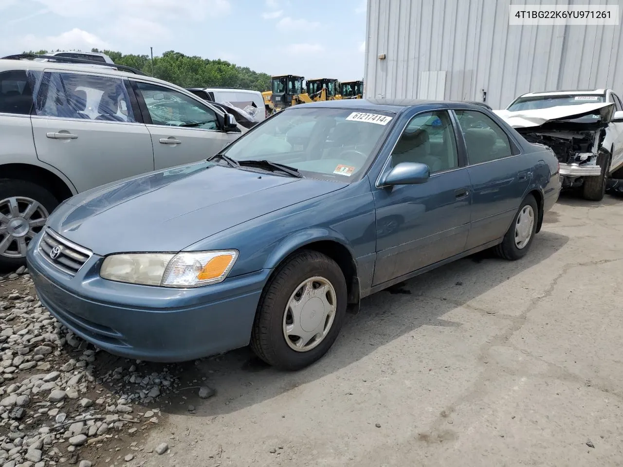 2000 Toyota Camry Ce VIN: 4T1BG22K6YU971261 Lot: 61217414