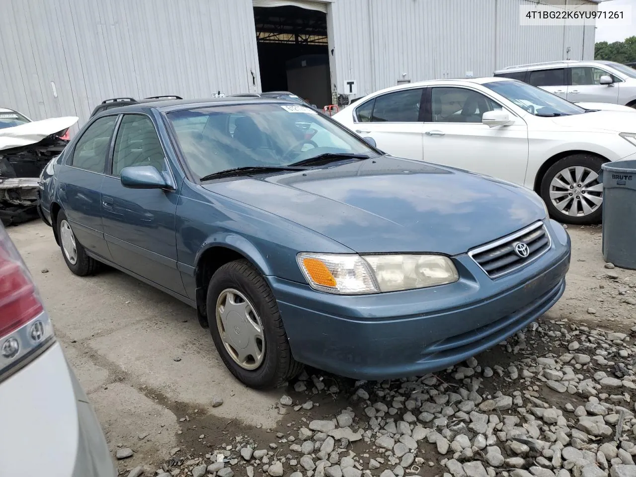 2000 Toyota Camry Ce VIN: 4T1BG22K6YU971261 Lot: 61217414