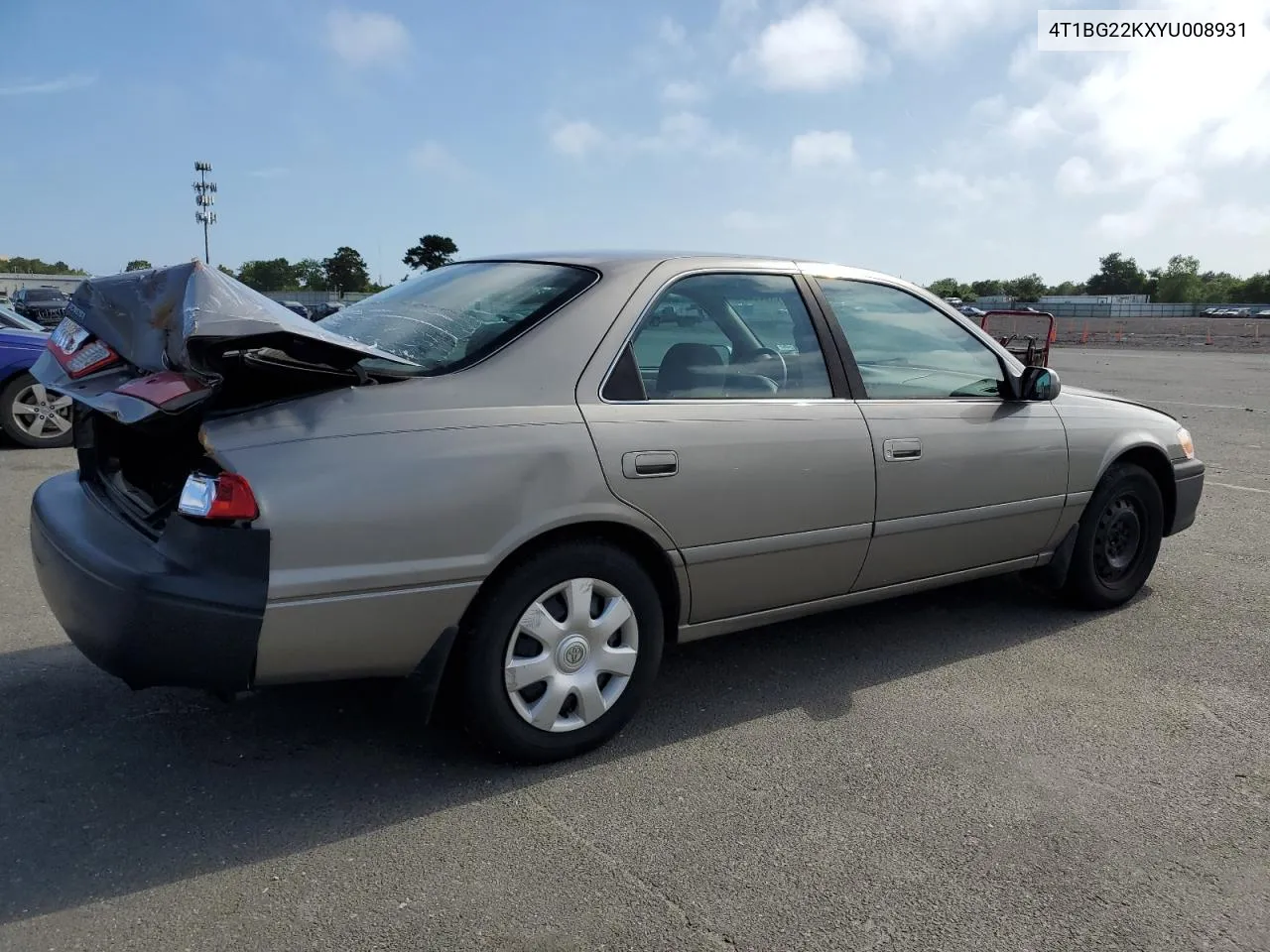 2000 Toyota Camry Ce VIN: 4T1BG22KXYU008931 Lot: 61588834