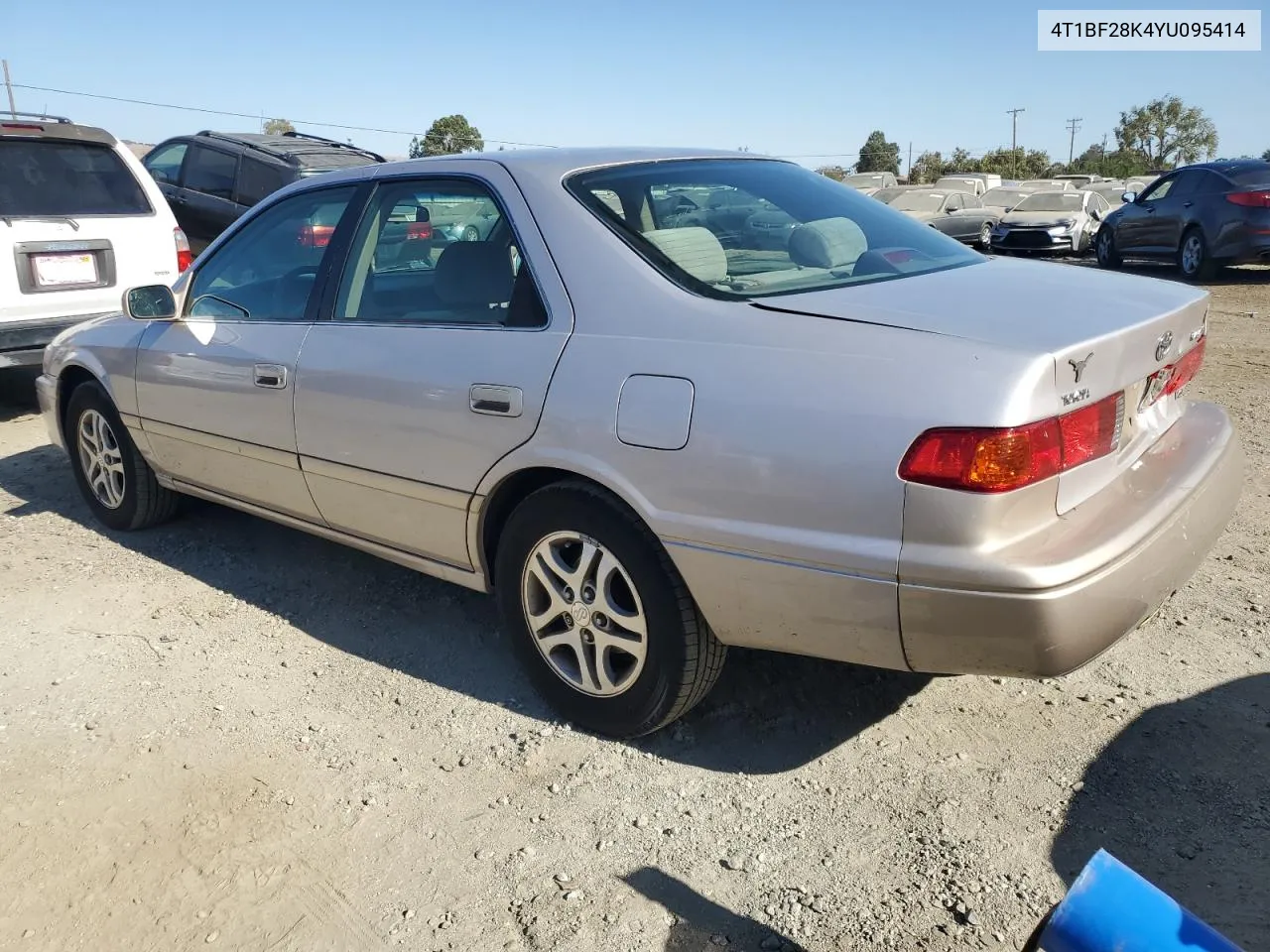 2000 Toyota Camry Le VIN: 4T1BF28K4YU095414 Lot: 70451964