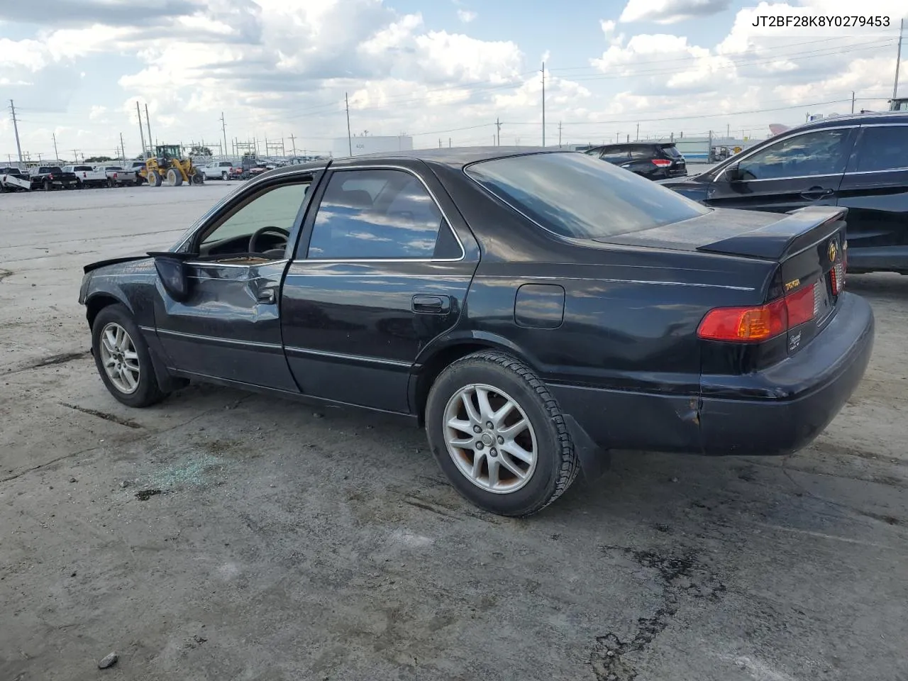 2000 Toyota Camry Le VIN: JT2BF28K8Y0279453 Lot: 70593914