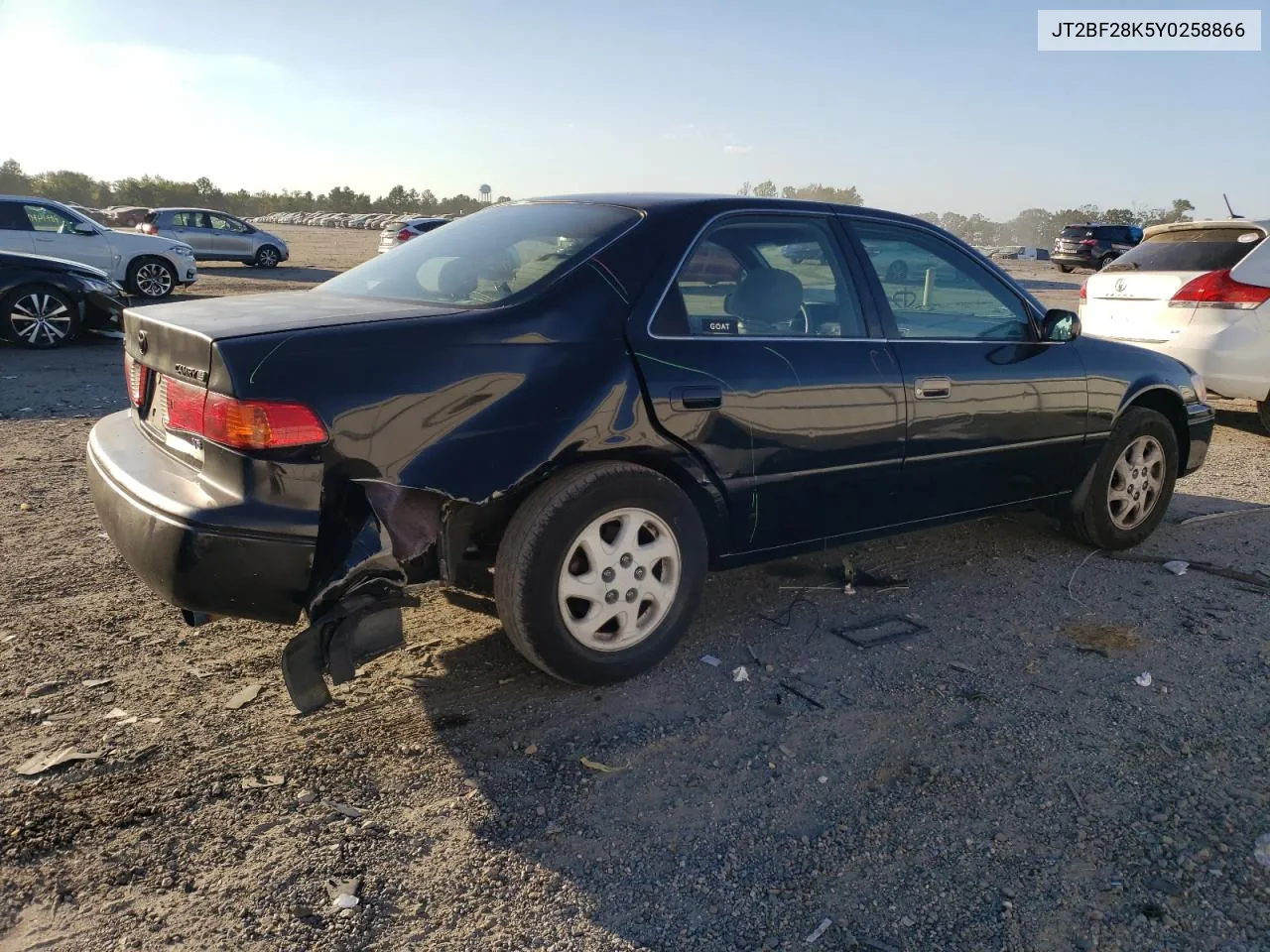 2000 Toyota Camry Le VIN: JT2BF28K5Y0258866 Lot: 70664764