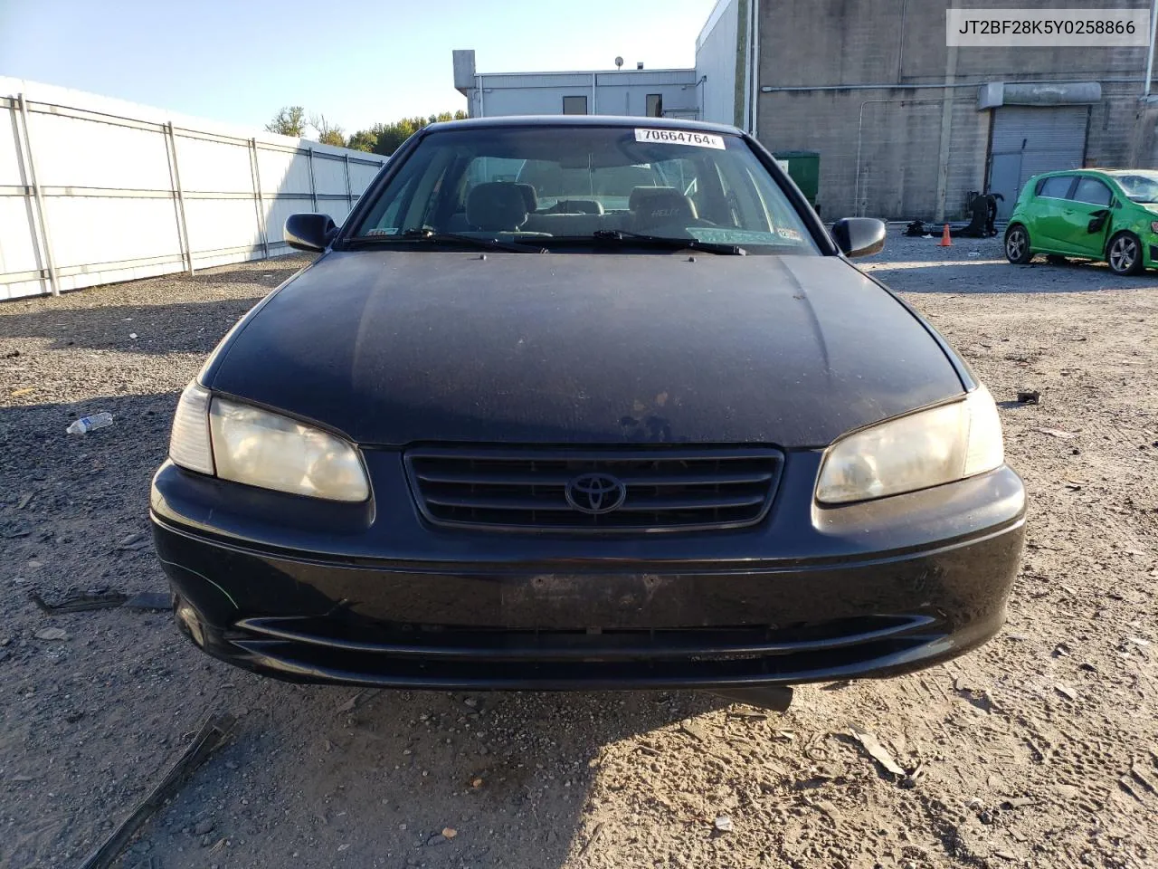 2000 Toyota Camry Le VIN: JT2BF28K5Y0258866 Lot: 70664764