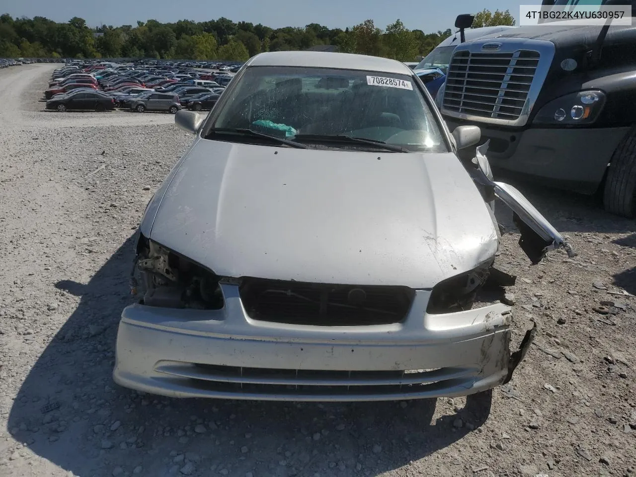 2000 Toyota Camry Ce VIN: 4T1BG22K4YU630957 Lot: 70828574