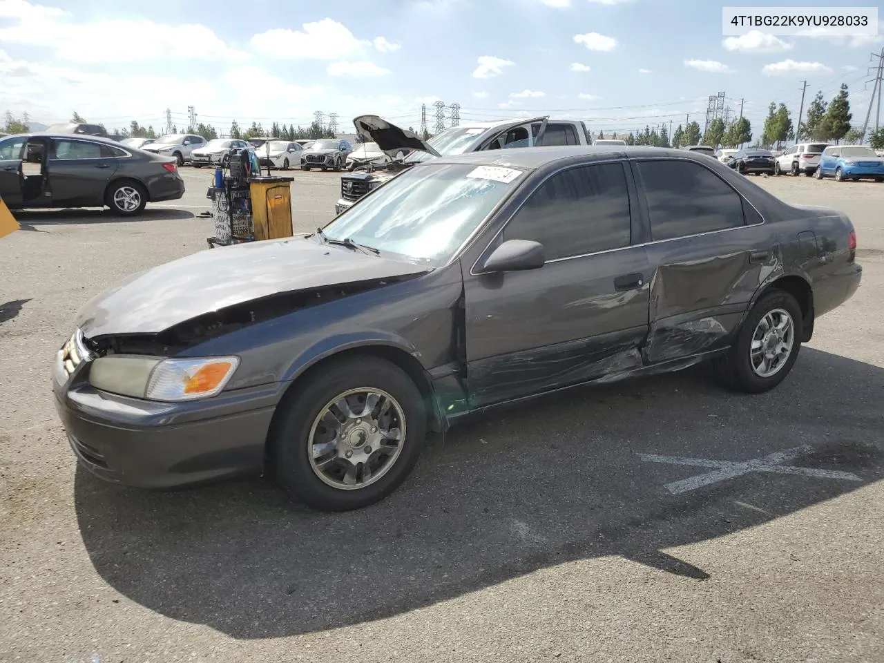 2000 Toyota Camry Ce VIN: 4T1BG22K9YU928033 Lot: 71120424