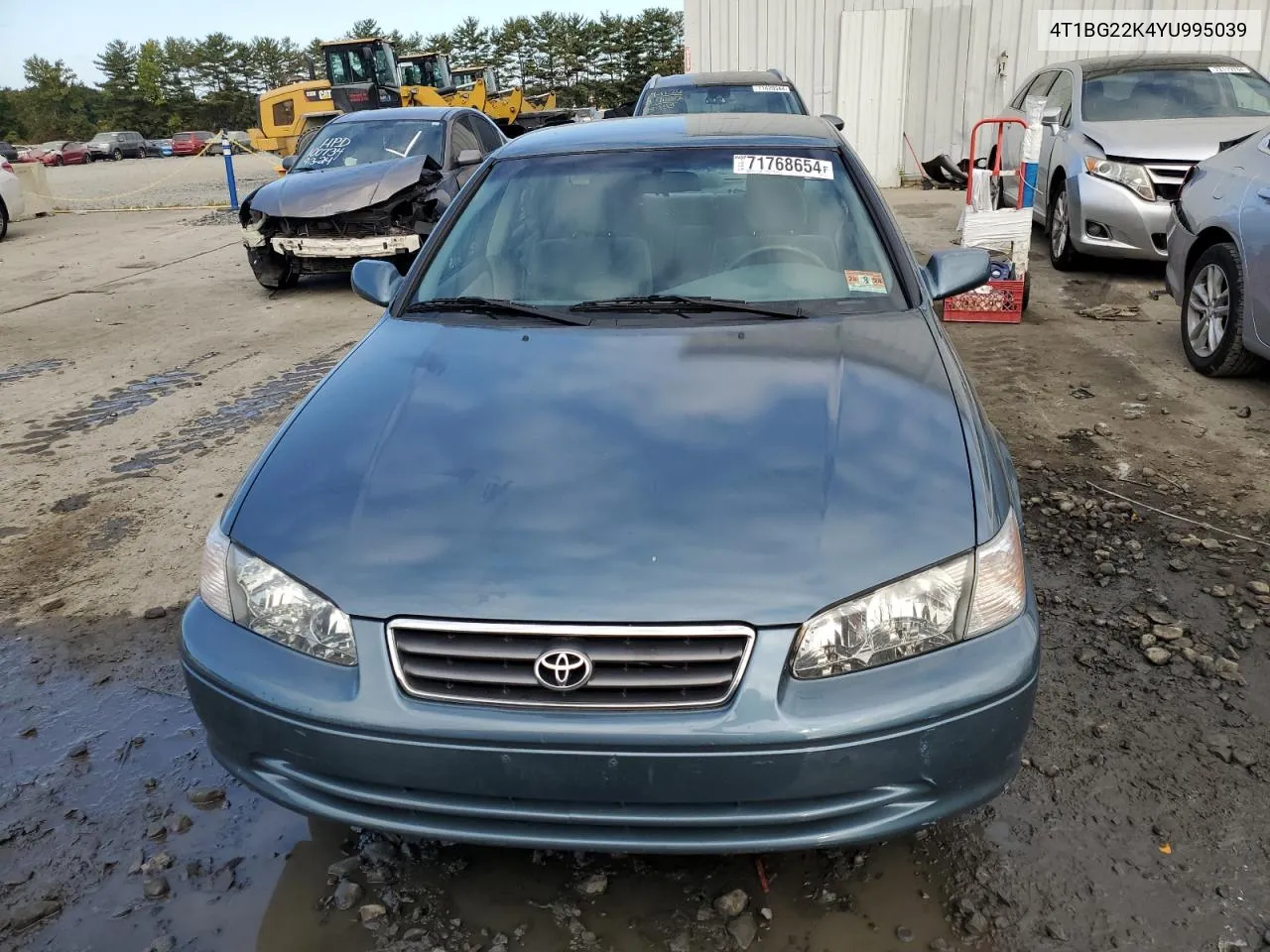 2000 Toyota Camry Ce VIN: 4T1BG22K4YU995039 Lot: 71768654