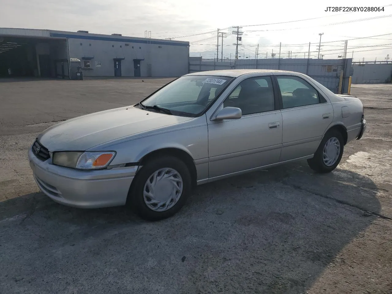 2000 Toyota Camry Ce VIN: JT2BF22K8Y0288064 Lot: 72031744