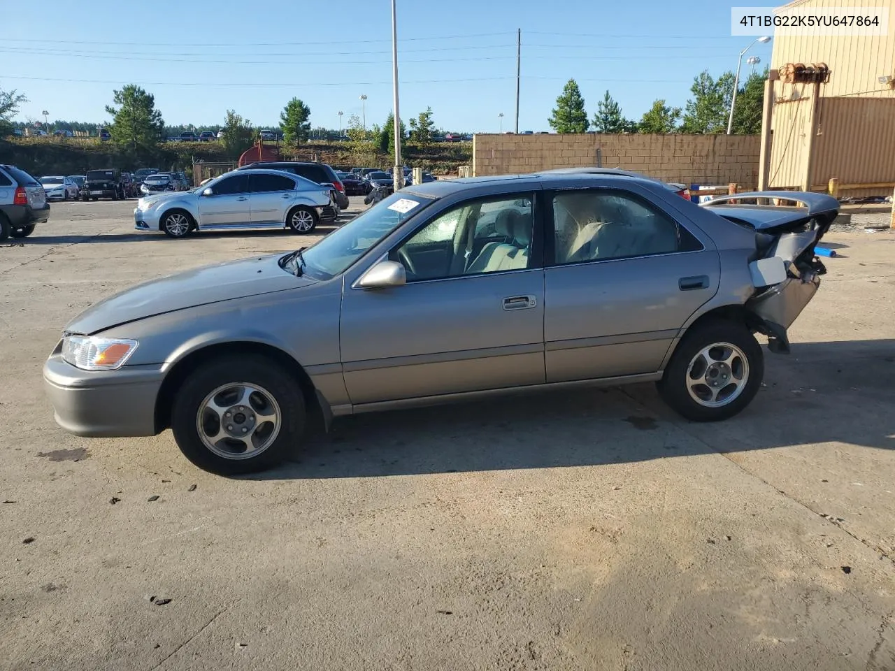 2000 Toyota Camry Ce VIN: 4T1BG22K5YU647864 Lot: 72157004