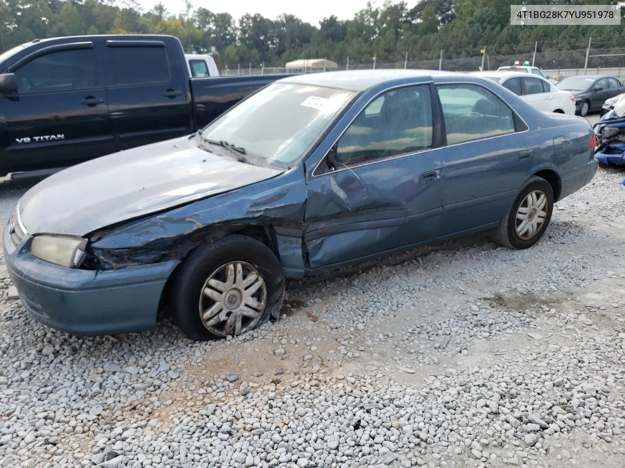 2000 Toyota Camry Ce VIN: 4T1BG28K7YU951978 Lot: 72745404