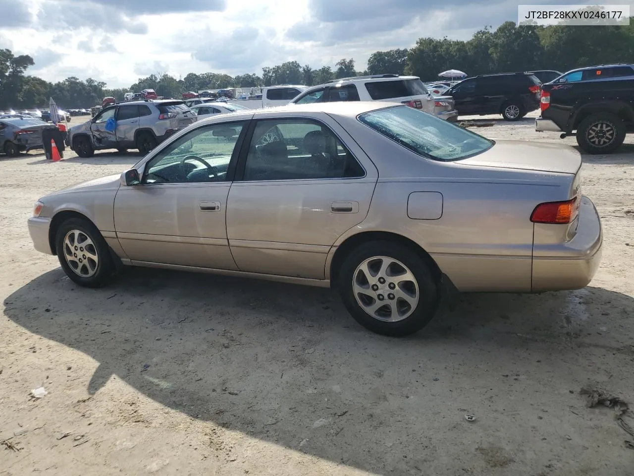 2000 Toyota Camry Le VIN: JT2BF28KXY0246177 Lot: 73727114