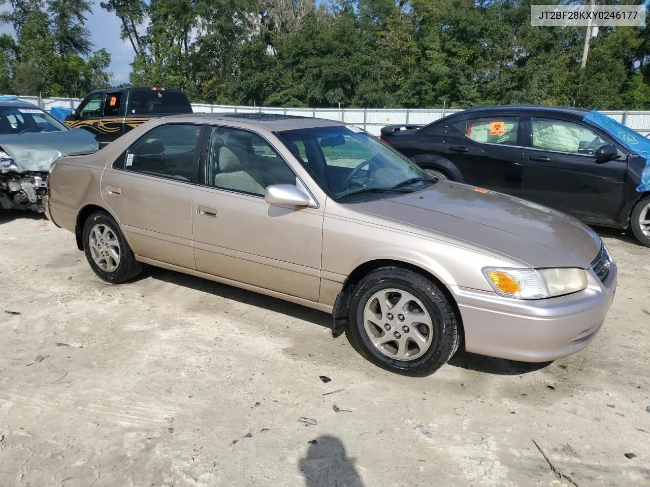 2000 Toyota Camry Le VIN: JT2BF28KXY0246177 Lot: 73727114