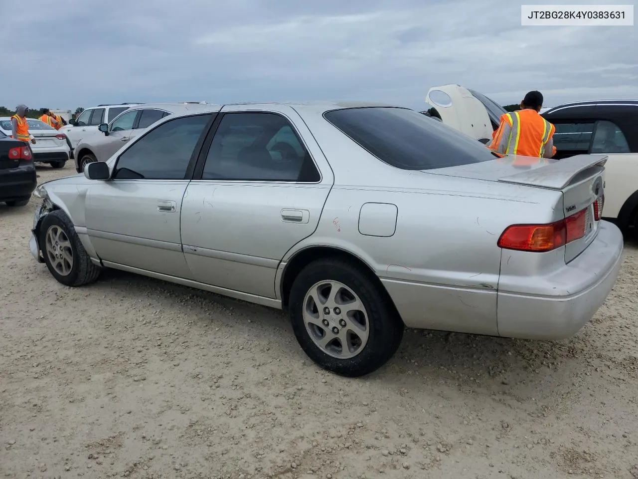 2000 Toyota Camry Le VIN: JT2BG28K4Y0383631 Lot: 74045634