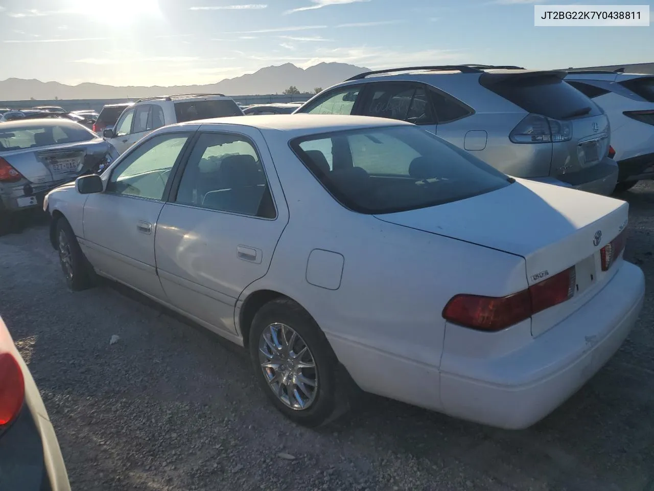 2000 Toyota Camry Ce VIN: JT2BG22K7Y0438811 Lot: 74768794